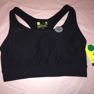 Xersion medium impact sports bra